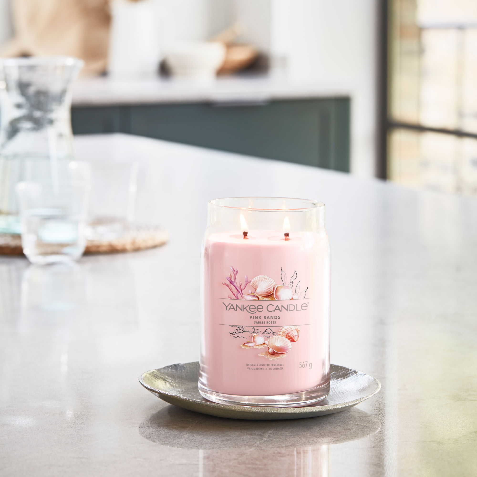 YANKEE CANDLE Large Signature Candle PINK SANDS 567 g scented candle