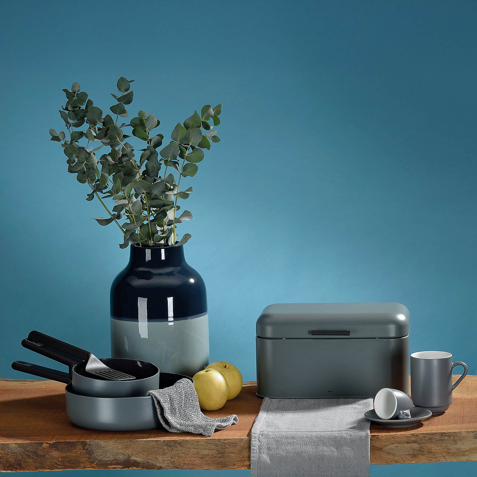 KELA FRISCA metal bread bin 30 x 18 x 16.5 cm smoky blue