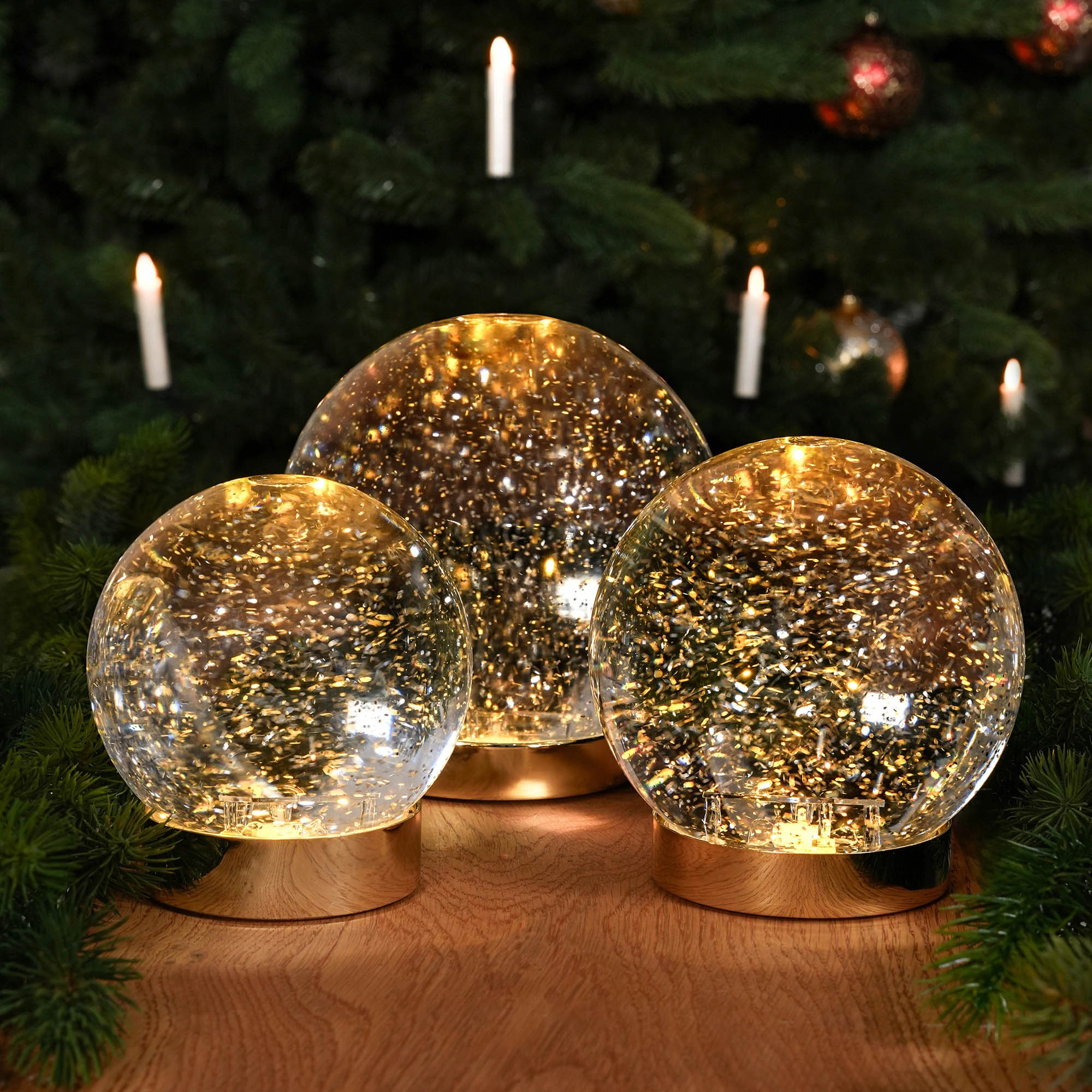 SOMPEX GLAMOR BAUBLE 15 cm gold LED table lamp – decorative lamp with moving glitter