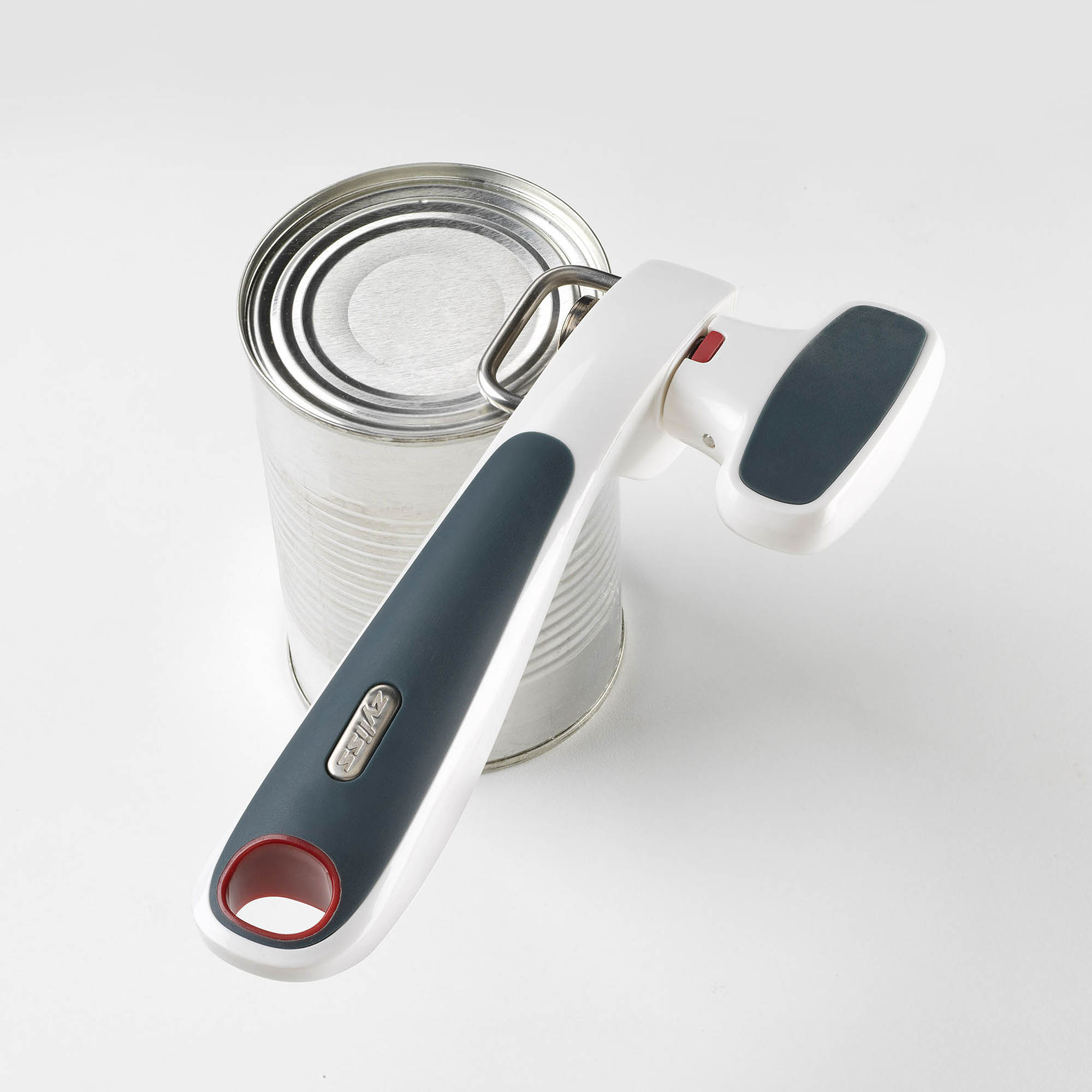 ZYLISS SAFE EDGE can opener - opens cans without sharp edges