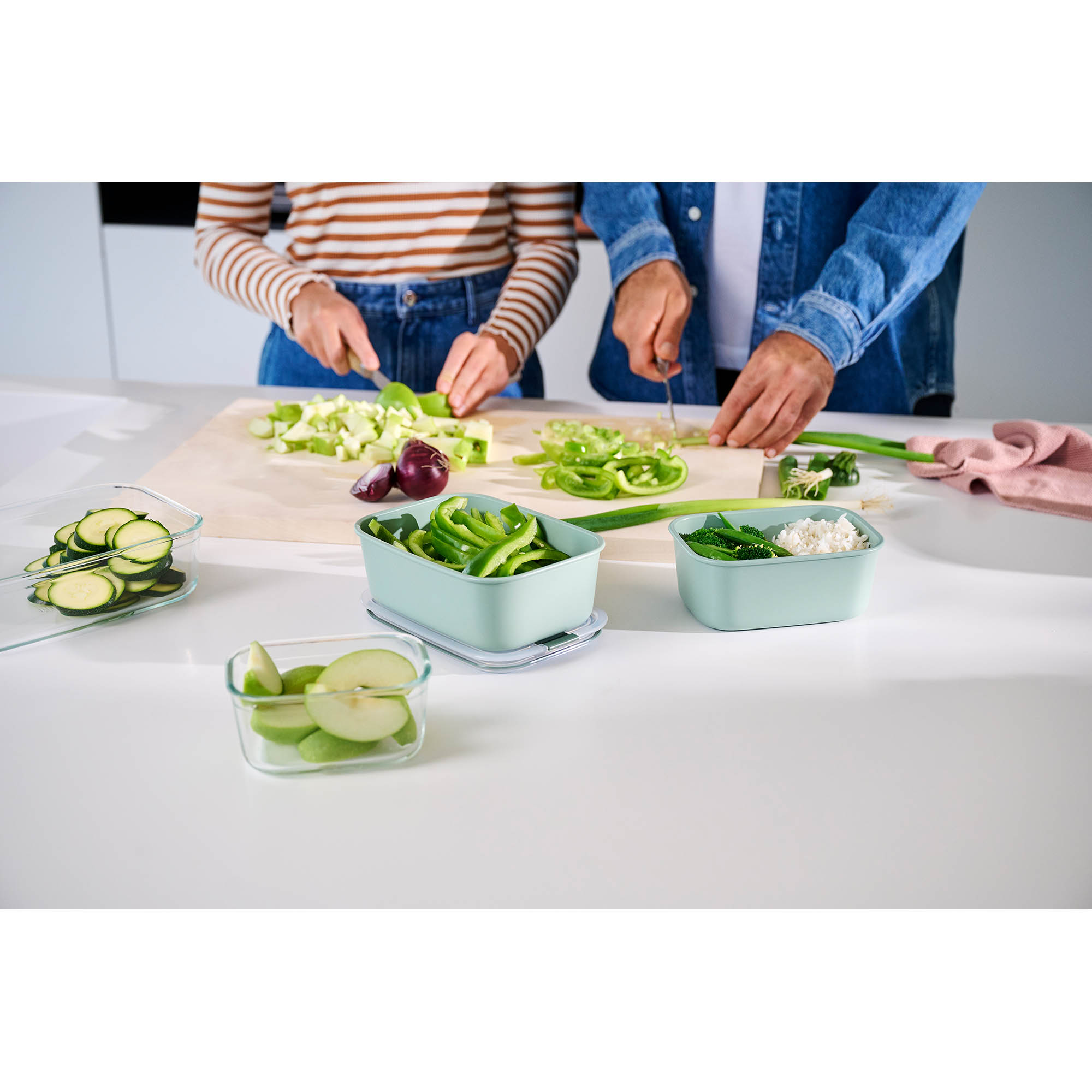 MEPAL EASY CLIP rectangular flat food storage container, 0.45 litres, Nordic White